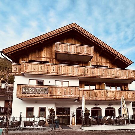 Burgstadl Aparthotel & Restaurant Ladis Εξωτερικό φωτογραφία