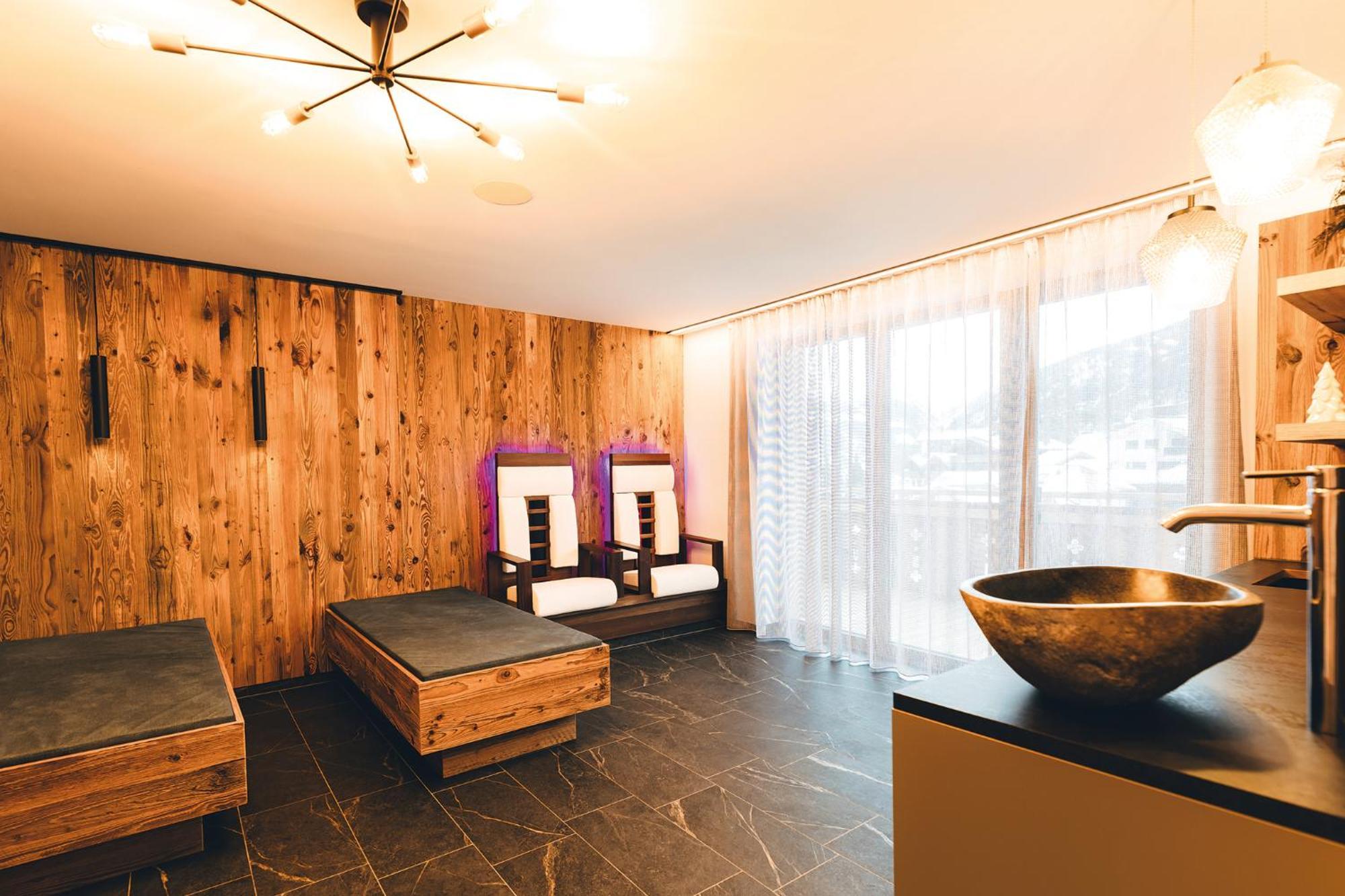 Burgstadl Aparthotel & Restaurant Ladis Εξωτερικό φωτογραφία
